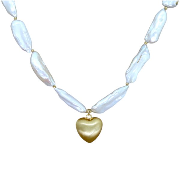 Timeless Elegance: Baroque Pearl and Gold Heart Necklace