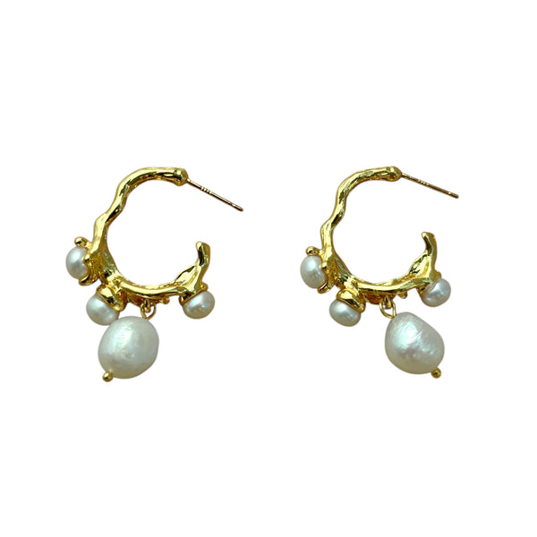 Organic Elegance: Baroque Pearl and Gold Hoop Earrings